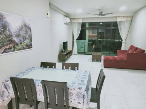 Sky Loft 3 rooms beside Aeon With Smart TV & Facilities L14